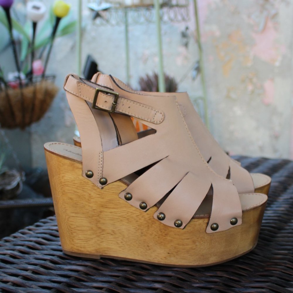 NIB Madison Harding Platform Sandal Nude Leather 8 - Picture 2 of 10